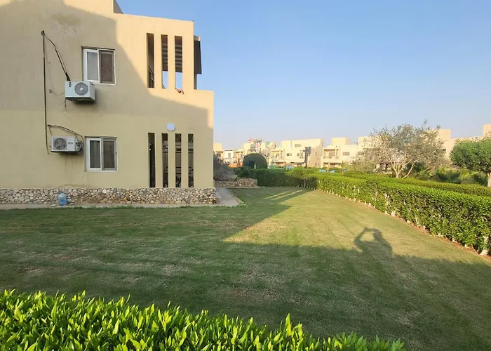Mousa Cost عائلات فقط Rasz Szedr